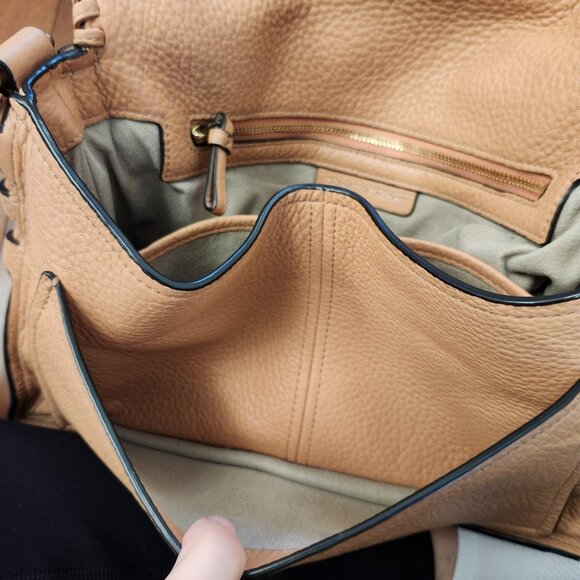 Stuart Weitzman leather crossbody shoulder bag - Picture 11 of 16